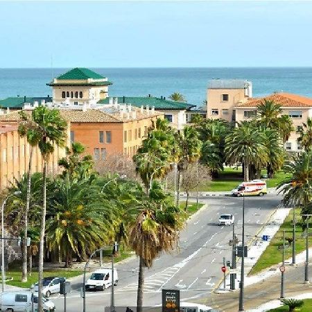 Malvarosa Beach Family Valencia Bagian luar foto